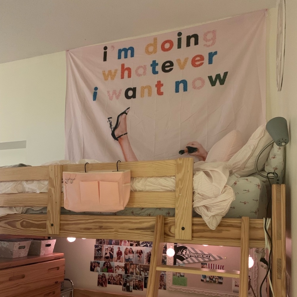 Trendy Tapestry - Picture 2 of 4